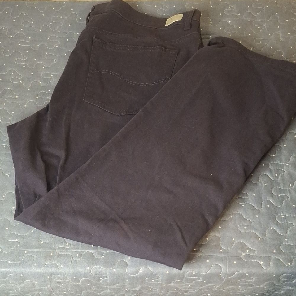 Lee Relaxed fit straight leg mid rise purple jeans size 18 short